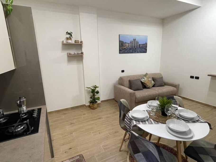 Nel Quartiere Bayres Suite Completamente Rinnovata Milão Exterior foto