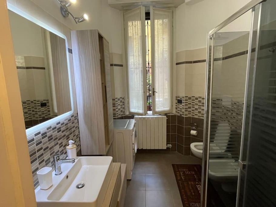 Nel Quartiere Bayres Suite Completamente Rinnovata Milão Exterior foto